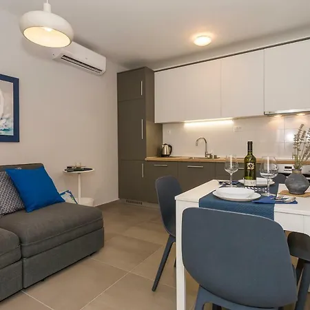 La Perla Apartment *
